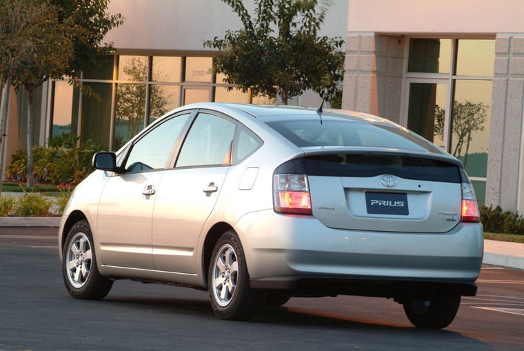 2004 Toyota Prius Picture